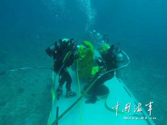 武汉甲康医院杨守彬教授科普:25岁女生拖成癌症:甲状腺结节离癌有多远?