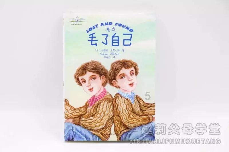 陕西网友分享自己在大雪中吃席经历，棚子被雪压垮，宾客雪中寻菜
