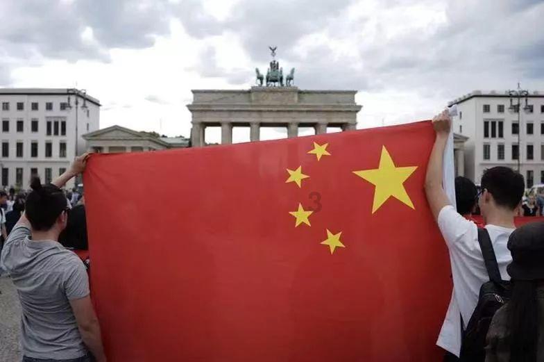甄嬛竟如此白切黑!明知安陵容多心,为啥还把浮光锦赏给浣碧?
