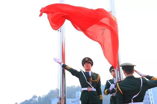 屈宋易生新吸吐,老庄难止旧沉浮——2023年诗选100首