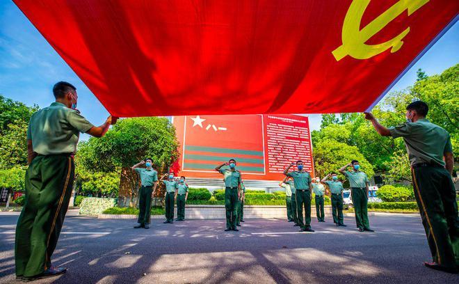 小汽车的太空梦