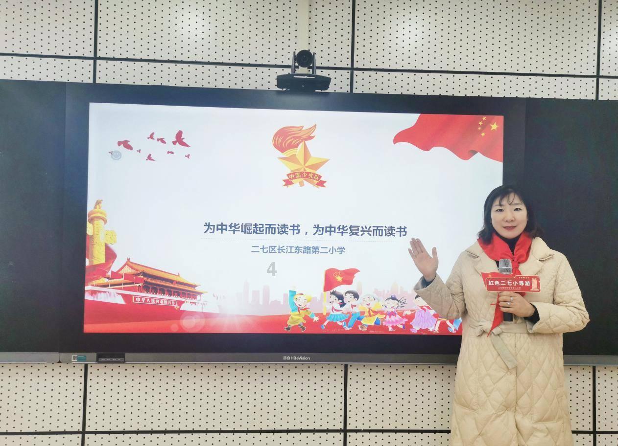 爱心校长用爱陪伴困境儿童逐光而行