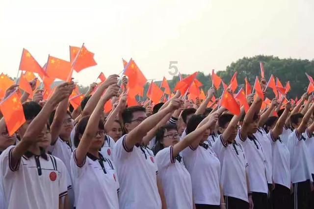 求学耶鲁扬名校园,容闳因何放弃留美任职?