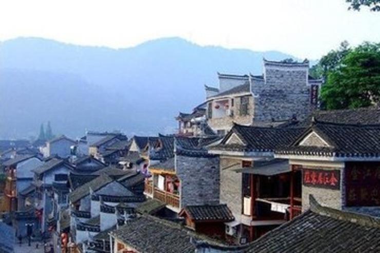 摆动小圆球